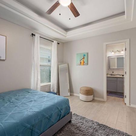 Cozy 3 Bed 2 Bath Apartment, Near Shopping Plazas, Expressway And Free Parking Единбург Екстериор снимка